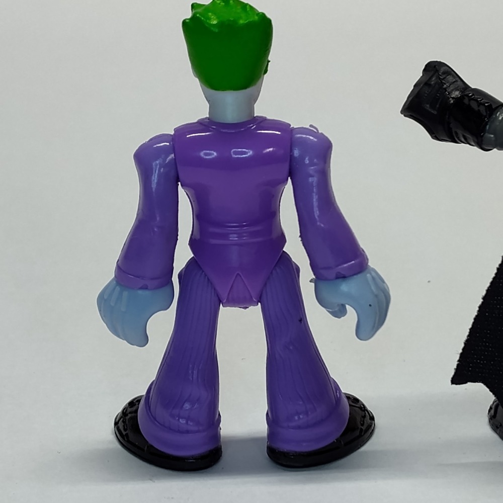 DC Comics Batman and the joker figures - Picture 11 of 12